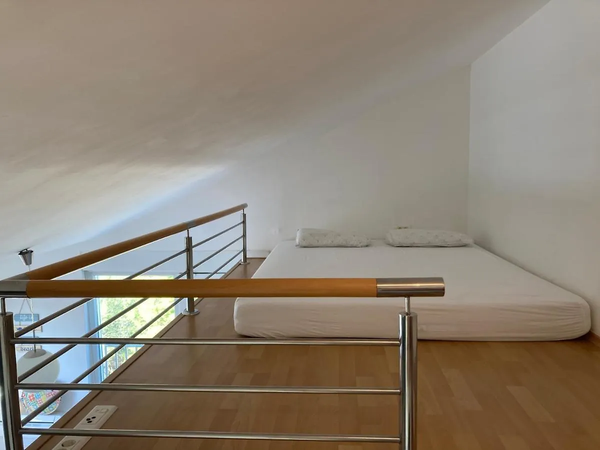 Apartment Leona Zara 0*,  Croazia
